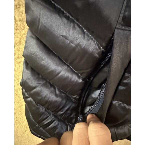 Bernardo Vest Women's Sz S Navy Metallic Goose Down Puffer Zip Athleisure Gorp - Picture 7 of 12